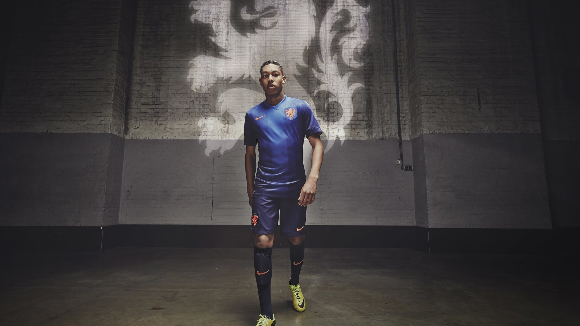 开云体育视频直播-比赛关键时刻连续扑救门将成为场上定海神针力保城门不失，门将连续扑救点球